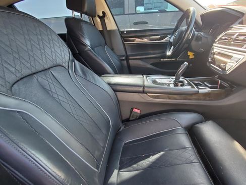 Used 2016 BMW 750i xDrive image 4