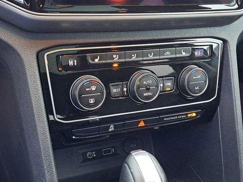 Used 2018 Volkswagen Atlas SEL image 15