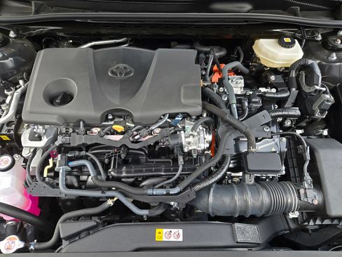 Used 2026 Toyota Camry LE FWD image 24