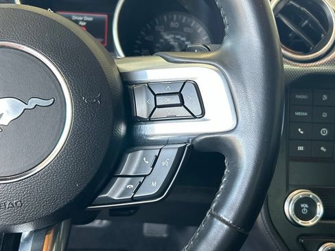 Used 2022 Ford Mustang GT w/ Black Accent Package RWD image 36