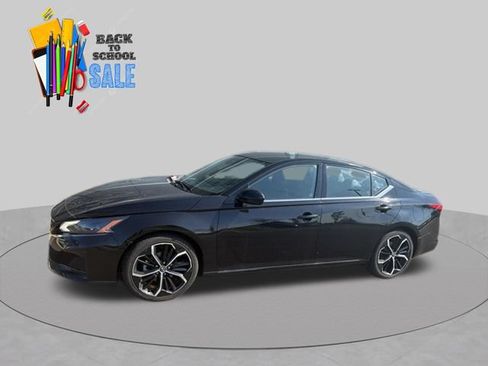 Used 2024 Nissan Altima 2.5 SR FWD image 1