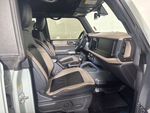 Certified 2022 Ford Bronco Wildtrak image 4