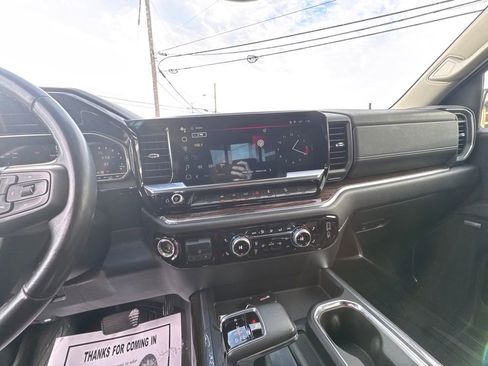 Used 2023 GMC Sierra 1500 Elevation w/ Preferred Package image 23