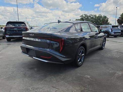 New 2026 Kia K4 FWD image 8