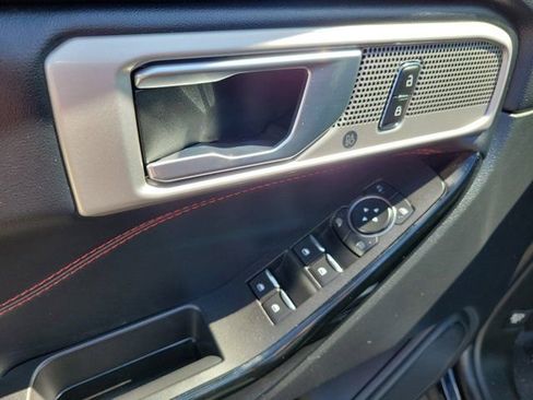 Certified 2022 Ford Explorer ST-Line w/ Class IV Trailer Tow Package image 23