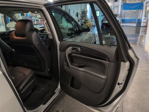 Used 2017 Buick Enclave Leather w/ Trailering Package AWD/4WD image 34
