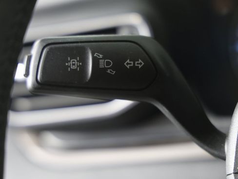 Used 2020 Ford Explorer Limited image 23