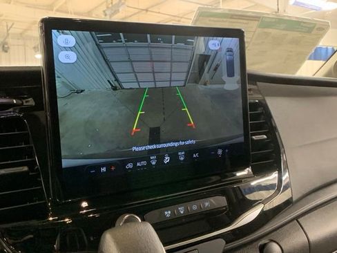 Used 2024 Ford Transit 350 XLT image 13