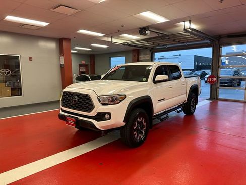 Certified 2023 Toyota Tacoma TRD Off-Road image 7