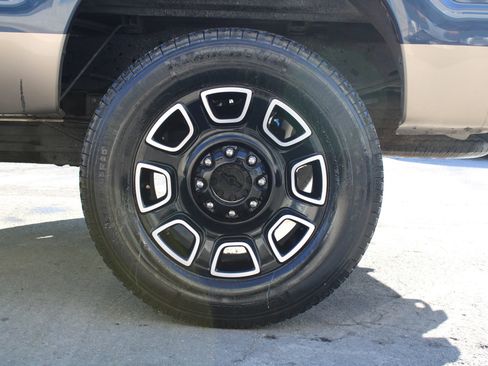 Used 2013 Ford F250 Lariat w/ Lariat Interior Pkg image 32