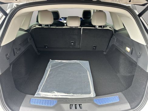 New 2026 Lincoln Nautilus Premier w/ Equipment Group 102A image 7