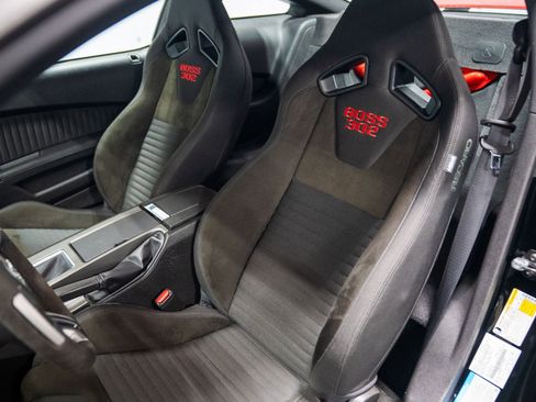 Used 2012 Ford Mustang Boss 302 RWD image 11