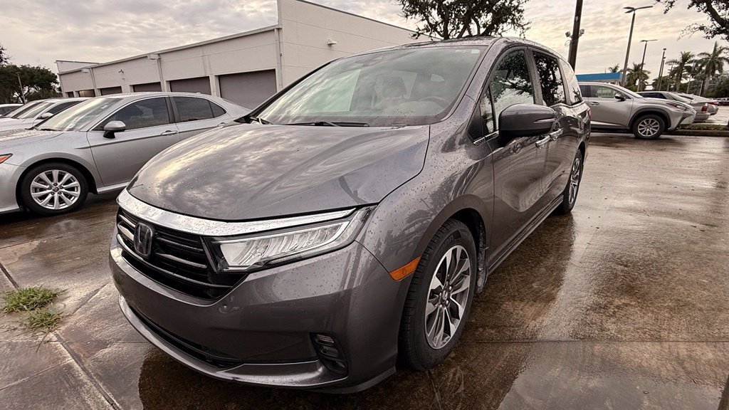 Used 2023 Honda Odyssey EX-L image 2