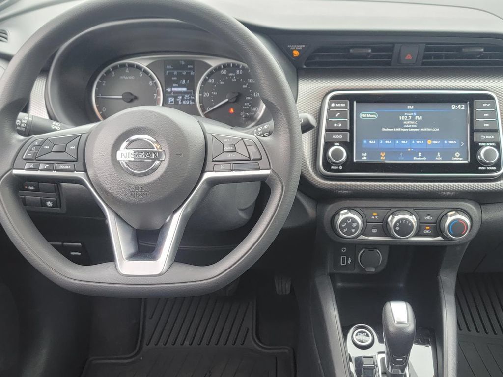 Used 2020 Nissan Kicks S FWD image 18