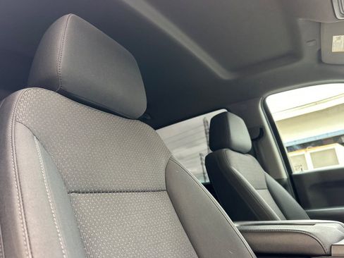 Used 2020 Chevrolet Silverado 1500 Custom w/ Custom Value Package image 20