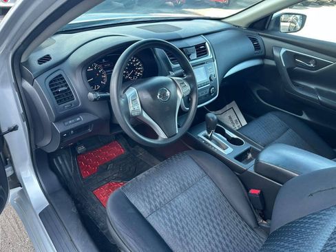 Used 2016 Nissan Altima 2.5 S w/ Power Driver Seat Package FWD image 11
