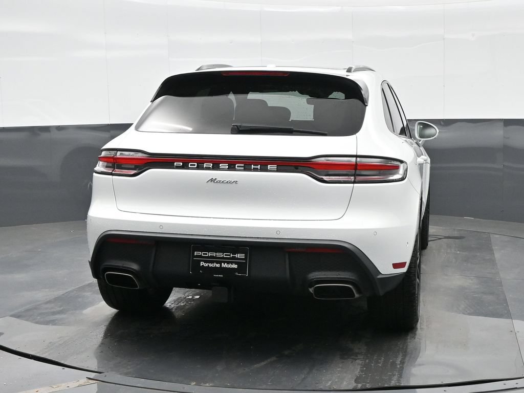 Certified 2026 Porsche Macan AWD/4WD image 6