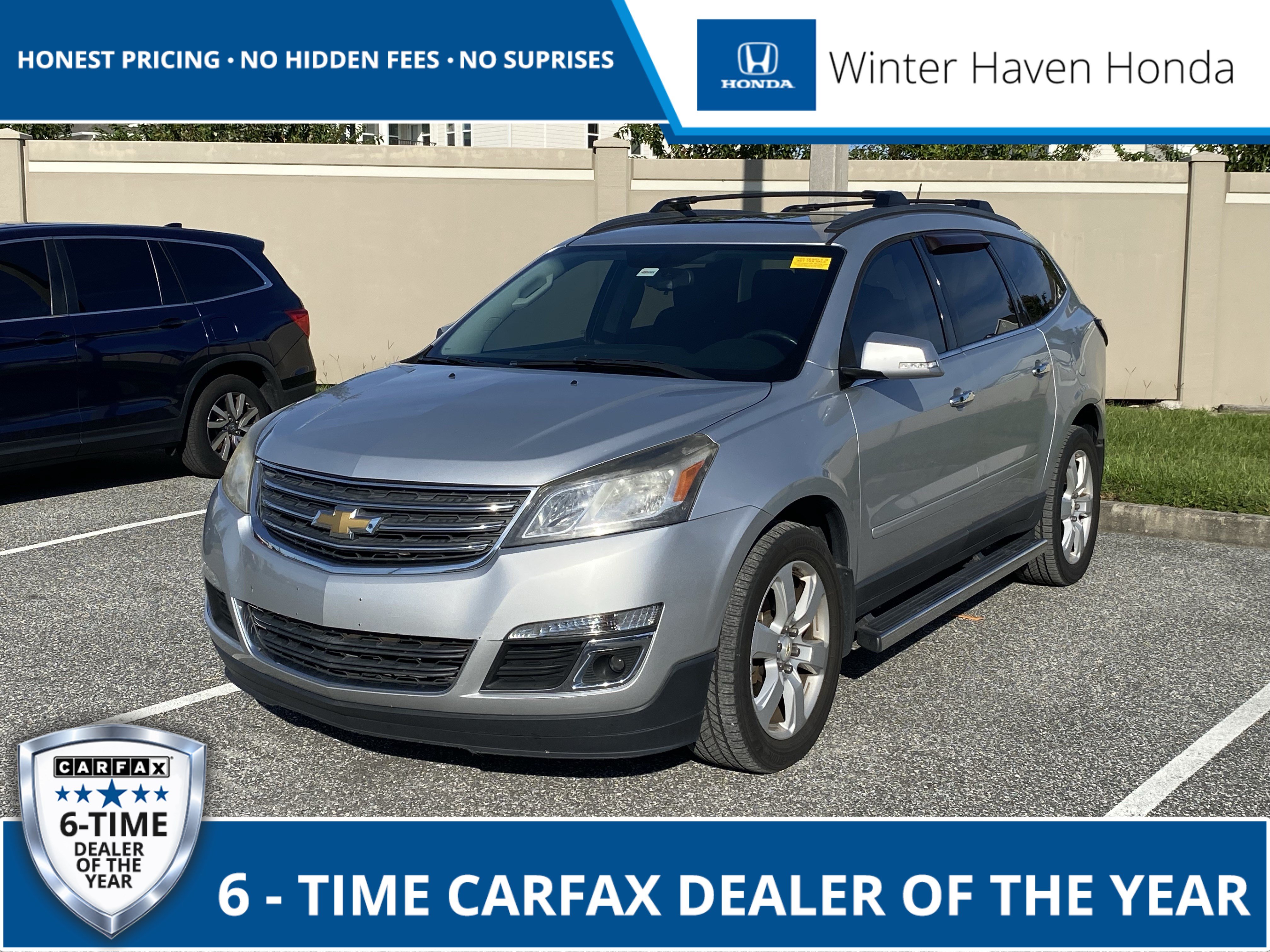Used 2016 Chevrolet Traverse LT w/ Traveler's Package FWD image 1