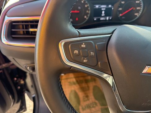 Used 2018 Chevrolet Equinox LT image 23