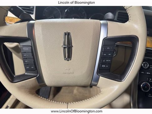 Used 2010 Lincoln MKS FWD image 17