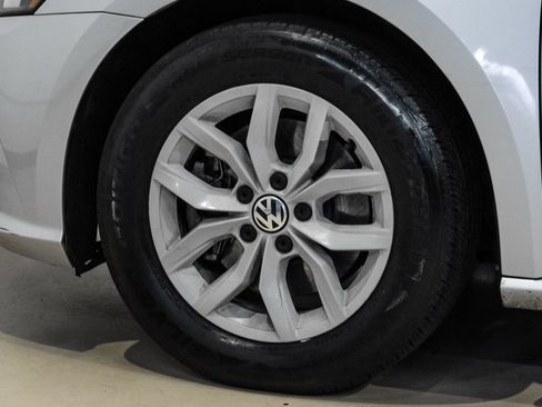 Used 2016 Volkswagen Passat 1.8T S FWD image 55