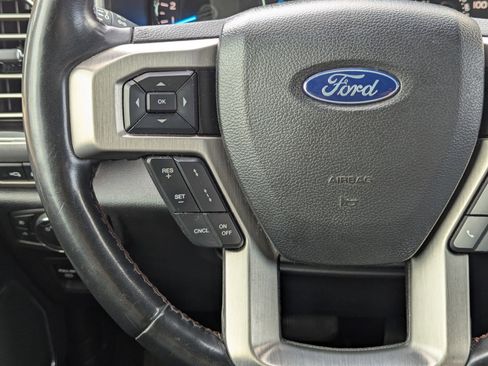 Used 2018 Ford F150 Platinum w/ Equipment Group 701A Luxury image 21