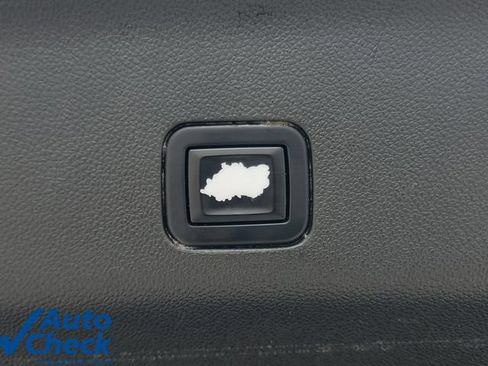 Used 2022 Chevrolet Tahoe RST w/ Luxury Package AWD/4WD image 11