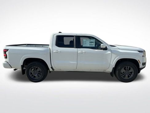 New 2025 Nissan Frontier SV image 7