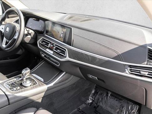 Used 2022 BMW X7 xDrive40i w/ Executive Package AWD/4WD image 30