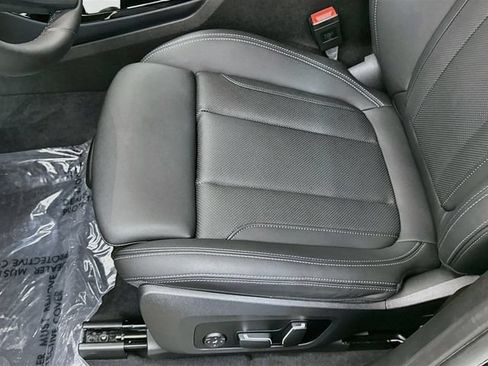 Used 2024 BMW X3 xDrive30i w/ Premium Package w/ZPA AWD/4WD image 19