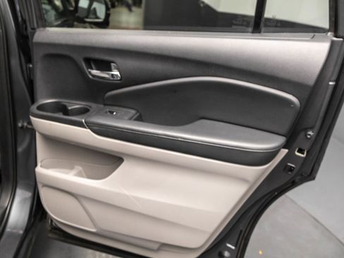 Used 2018 Honda Pilot EX-L image 35