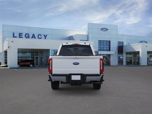 New 2026 Ford F250 Lariat w/ FX4 Off-Road Package AWD/4WD image 5