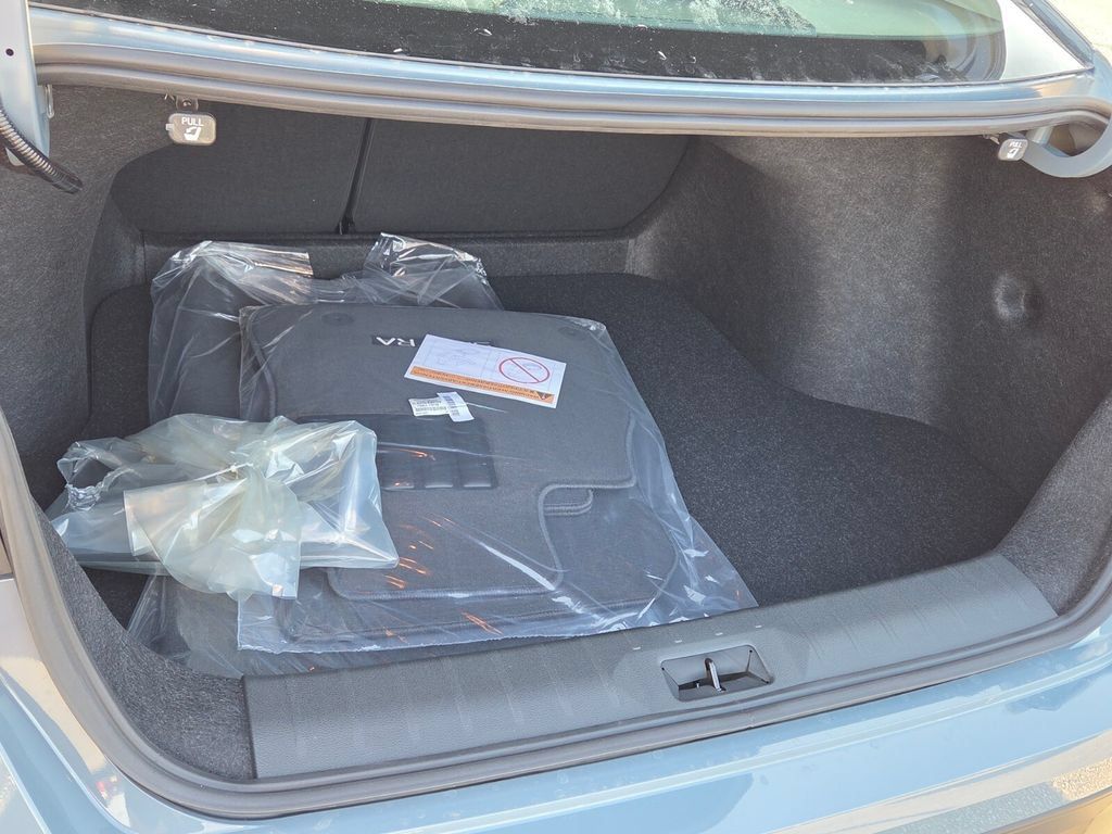 New 2027 Nissan Sentra SV w/ SV Convenience Package FWD image 10
