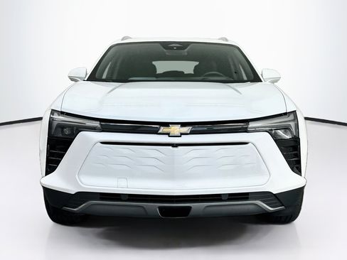 Used 2024 Chevrolet Blazer EV LT AWD/4WD image 2