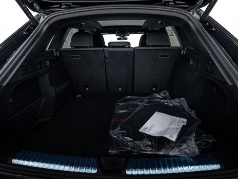 New 2025 Audi SQ5 Premium Plus image 20