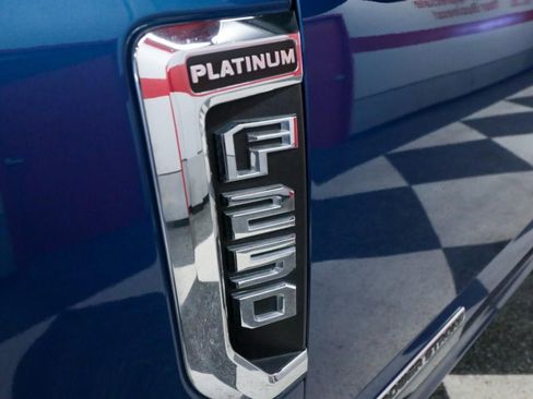 Used 2022 Ford F250 Platinum w/ FX4 Off-Road Package image 41