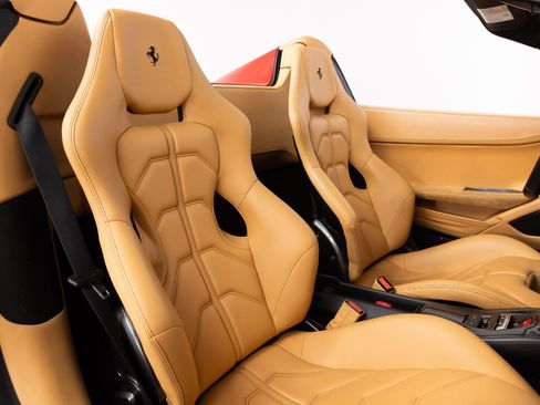 Used 2014 Ferrari 458 Spider RWD image 63