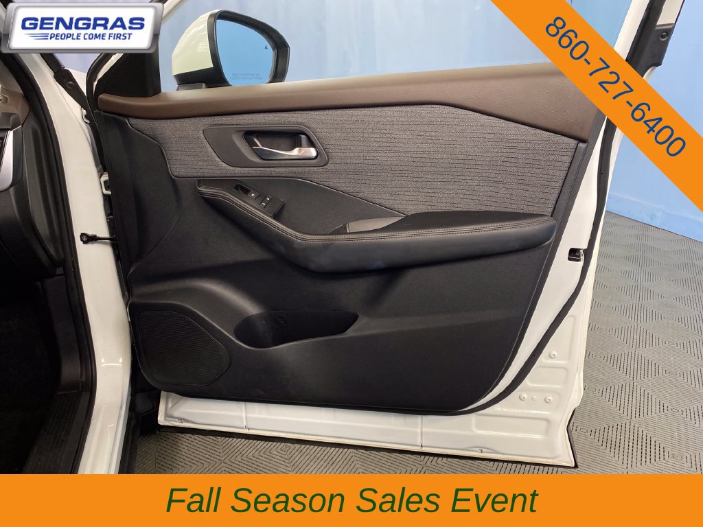 Used 2023 Nissan Rogue SV AWD/4WD image 42