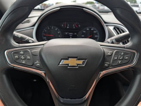 Used 2023 Chevrolet Malibu LT FWD image 22