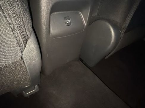 Used 2024 Nissan Sentra SV image 24