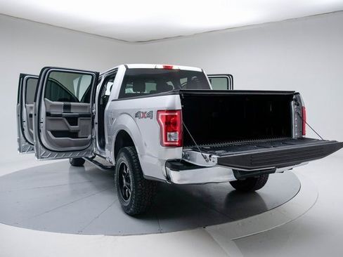 Used 2017 Ford F150 XLT image 19
