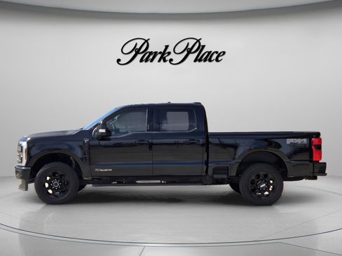 Used 2024 Ford F250 Lariat w/ Lariat Ultimate Package image 2