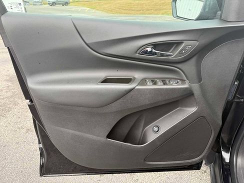 Used 2024 Chevrolet Equinox LT image 14