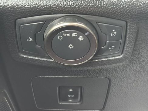 Used 2018 Ford F150 Raptor w/ Equipment Group 802A Luxury AWD/4WD image 32