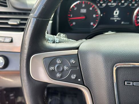 Used 2015 GMC Yukon Denali w/ Premium Package RWD image 13