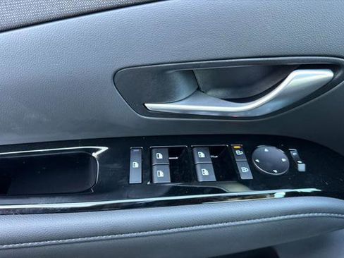New 2025 Hyundai Tucson Limited image 8
