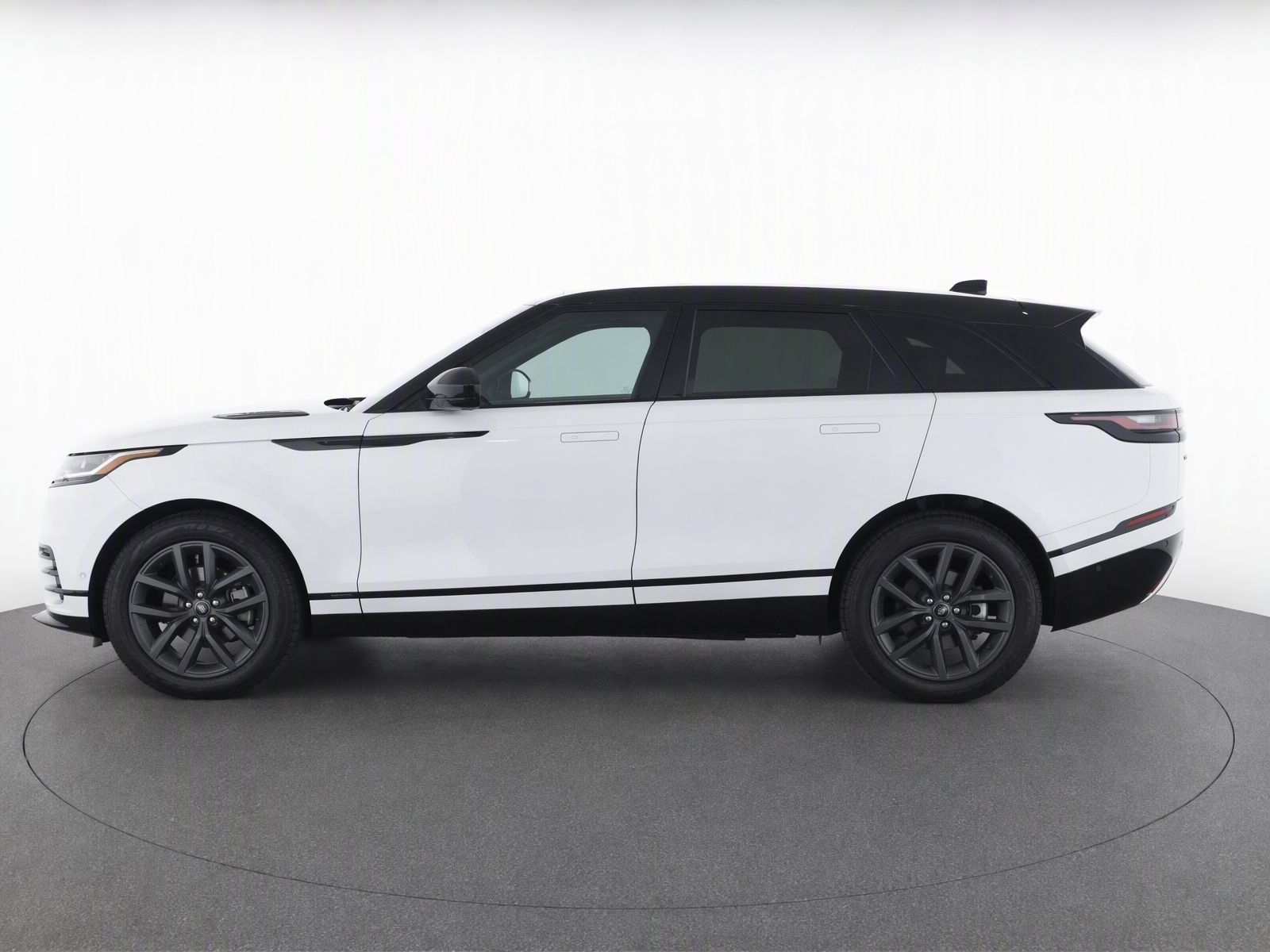 Used 2026 Land Rover Range Rover Velar Dynamic SE AWD/4WD image 6
