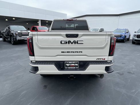 New 2026 GMC Sierra 2500 AT4 w/ AT4 Premium Plus Package AWD/4WD image 6