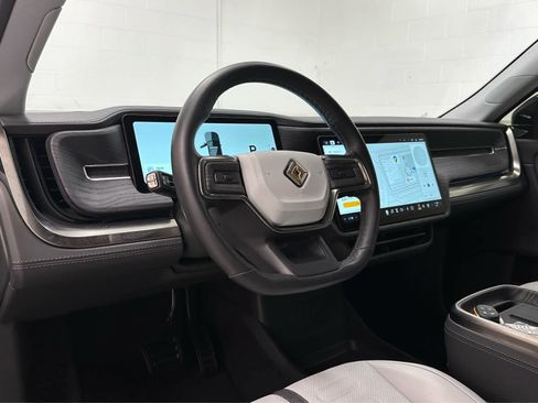 Used 2025 Rivian R1S Adventure AWD/4WD image 10