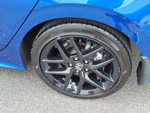 Used 2023 Honda Civic Sport image 11